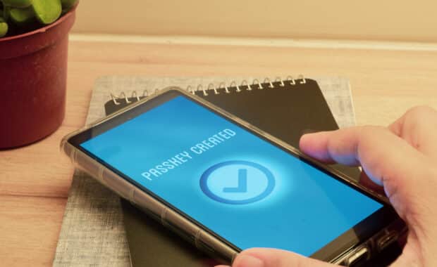 Federated Logins vs Passkeys: What's the Difference?