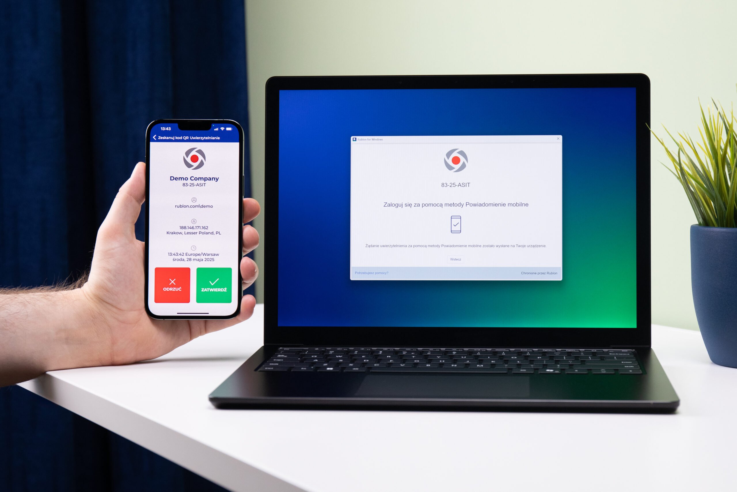 Metoda uwierzytelniania Powiadomienie mobilne w platformie Rublon MFA